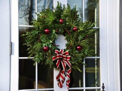 wreath-PS-small_resized_400x300_acf_cropped